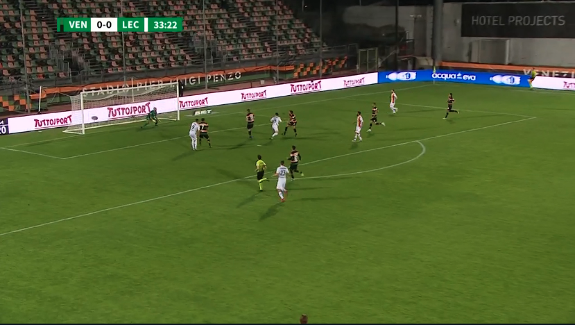 Venezia Lecce 1-0 video gol highlights sintesi playoff voti pagelle Stepinski testa