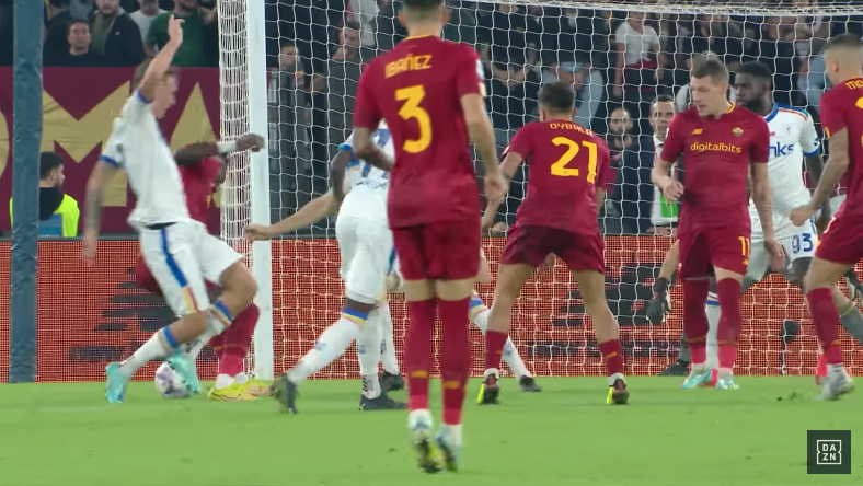Roma Lecce 2-1 sintesi media voti pagelle stampa locale nazionale Askildsen Abraham rigore